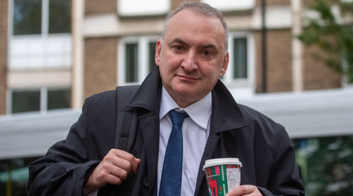 Britaniyanın keçmiş Dövlət Mülki Xidmət rəhbəri rekord işdənçıxma müavinəti alıb