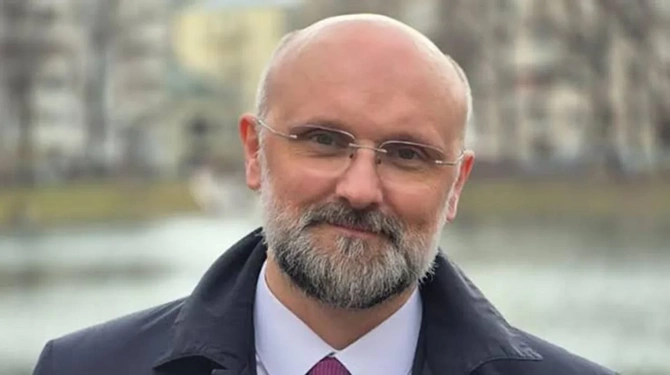 Belarus rəsmisindən Avropaya xəbərdarlıq: "Bütün Avropa dağıdılacaq"