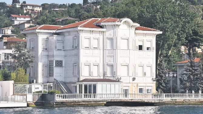 İstanbul Boğazında 150 illik Faruk Yalçın yalısı 55 milyon dollara satışda