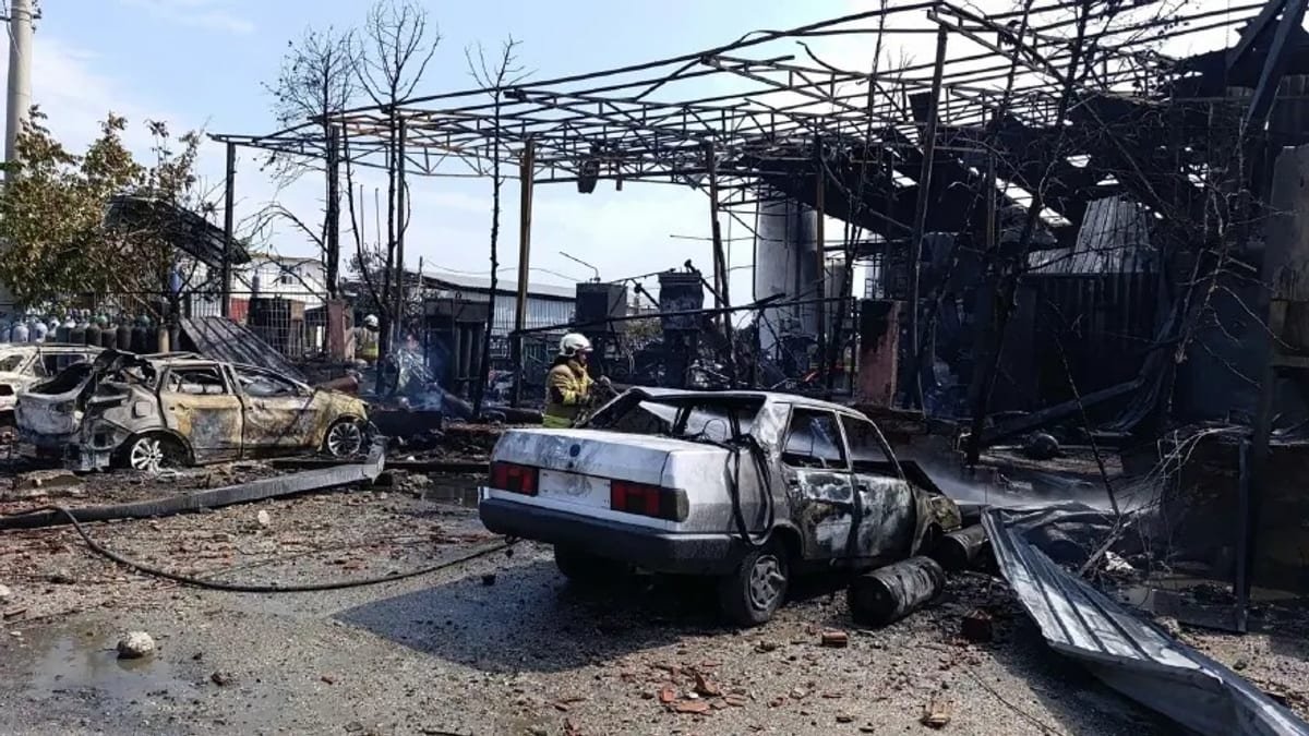 Manisa, Salihli rayonunda oksigen doldurma məntəqəsində güclü partlayış baş verib