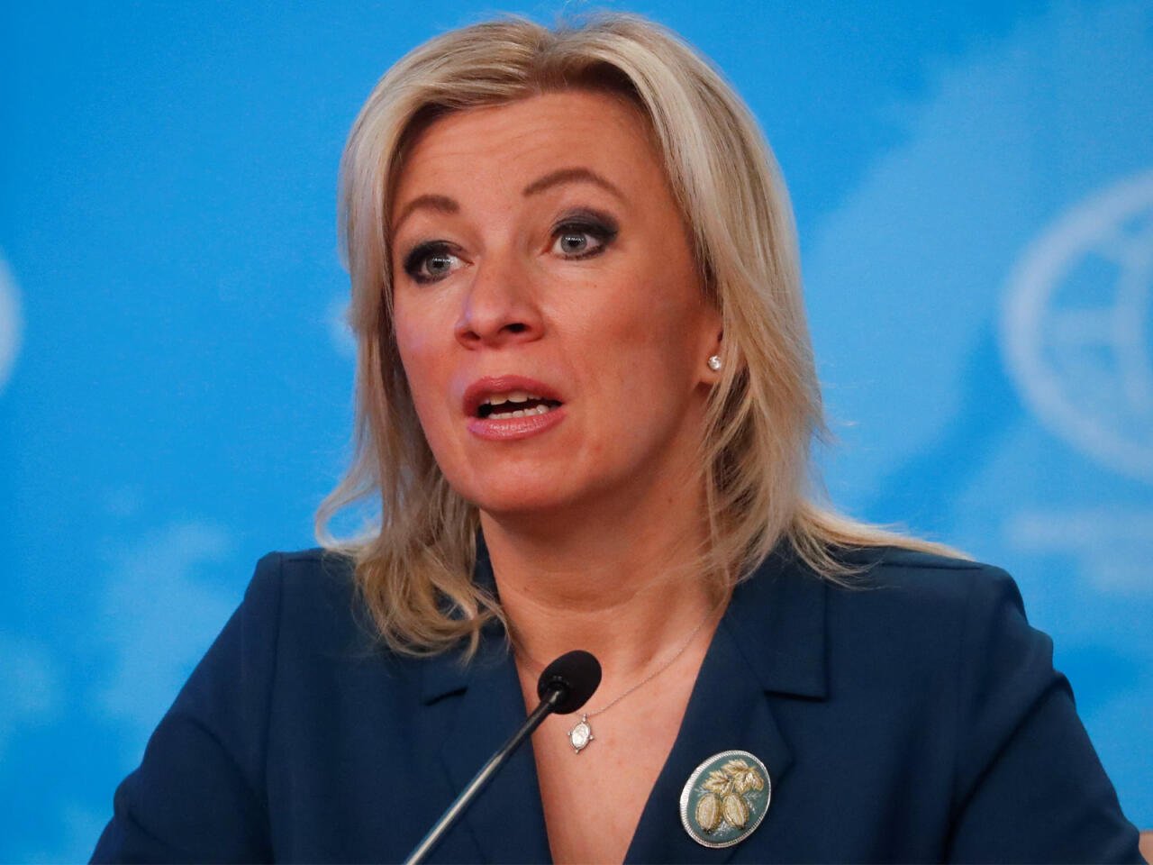Zaxarova Kayanı 'Şapoklyak' adlandırdı və sanksiyaların təsirsiz olduğunu iddia etdi