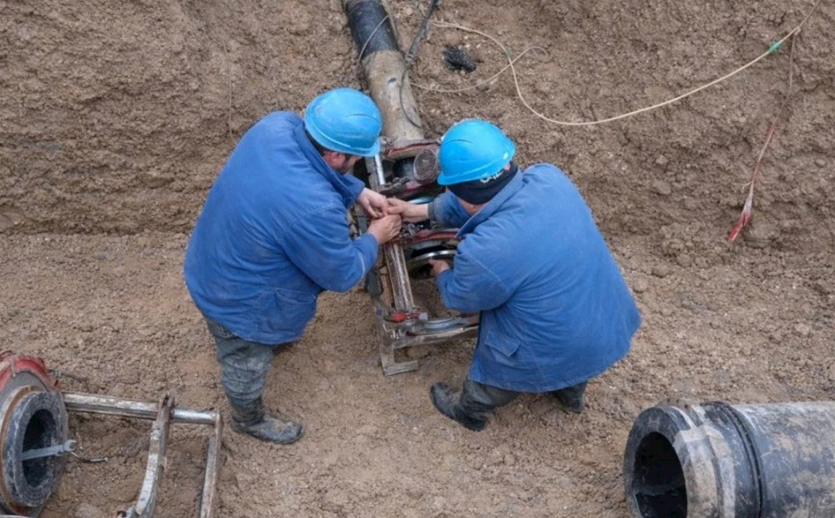 Xocəsəndə 200 mm diametrli magistral su xəttində qəza aradan qaldırıldı
